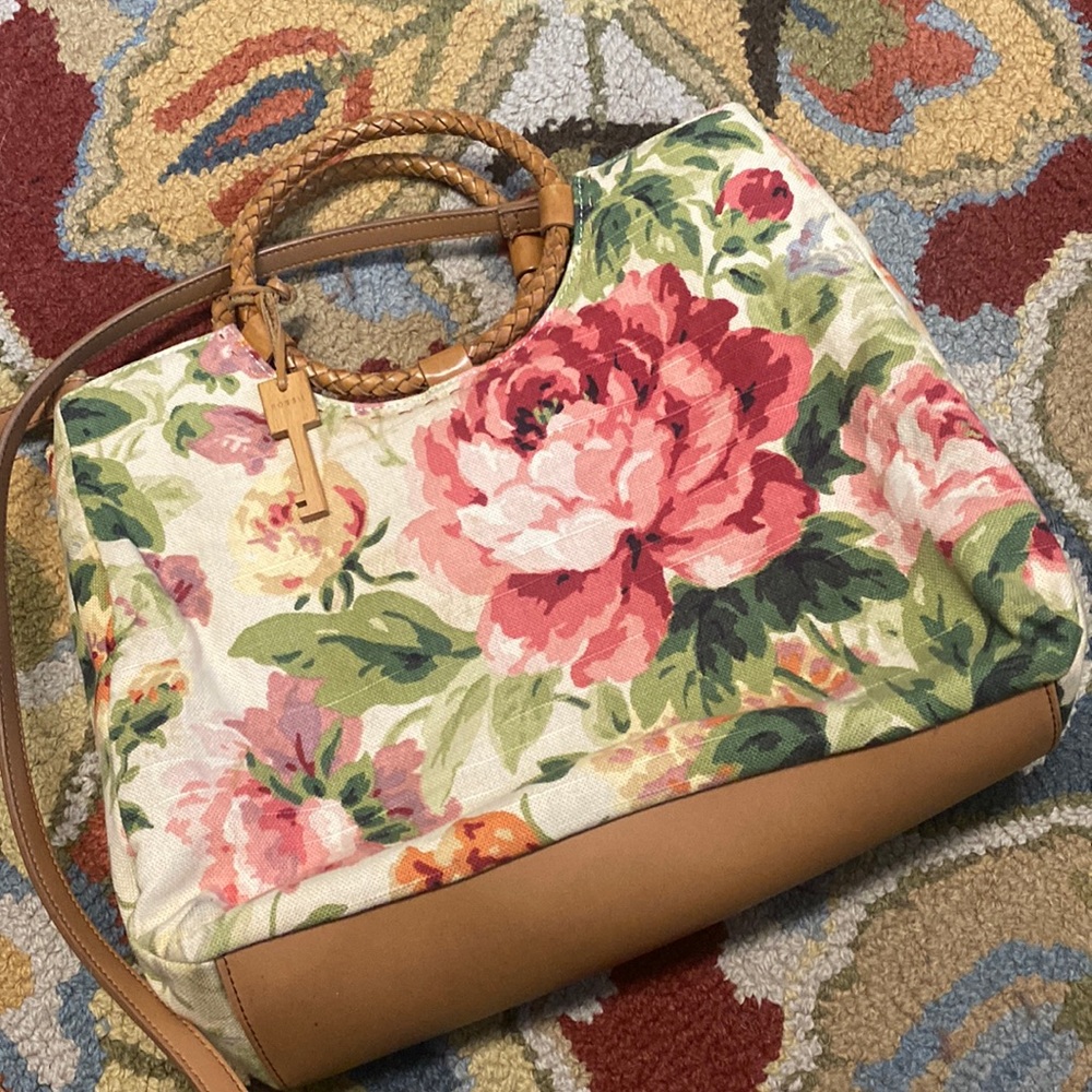 Super cute Fossil floral convertible bag